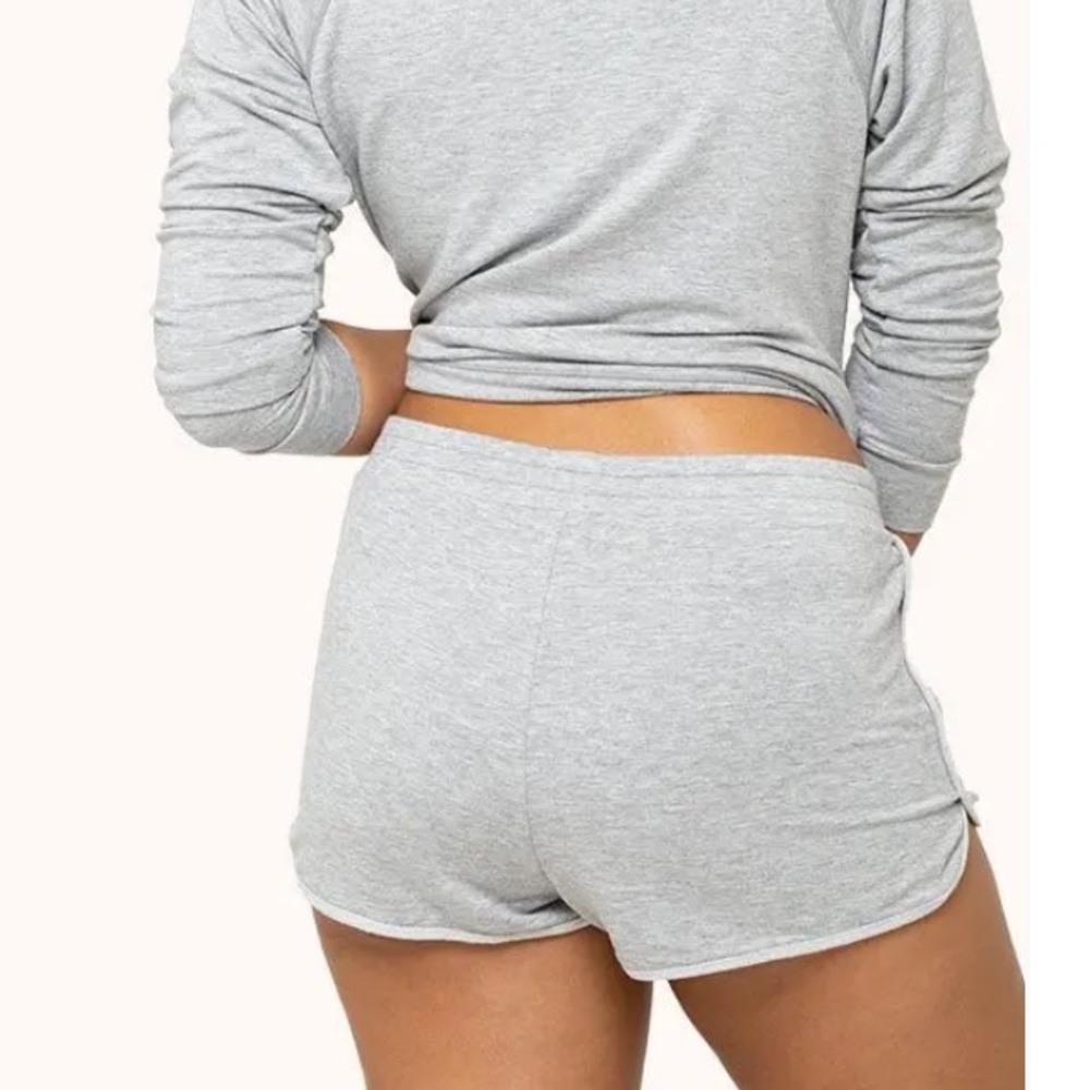 XS Lively athletic shorts